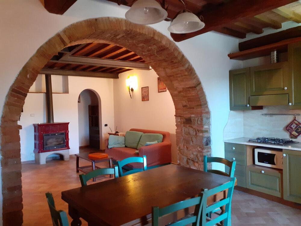 Agriturismo Alle Rose Volterra Eksteriør billede