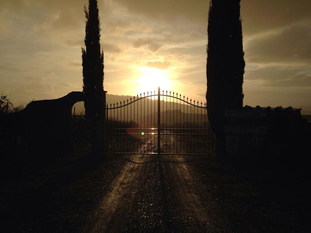 Agriturismo Alle Rose Volterra Eksteriør billede